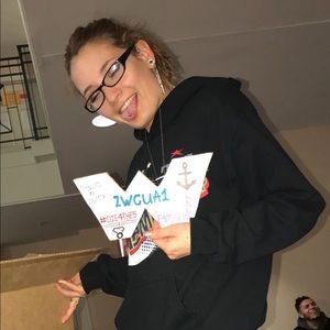 Meet your Posher, Faith